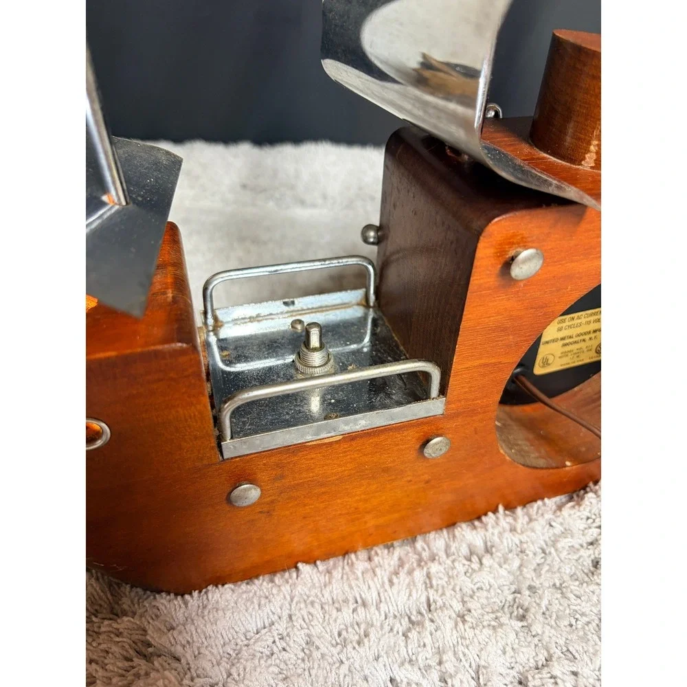 Vtg Metal Goods Model 811 Clipper Ship Clock Lamp Nautical‎ Wood Chrome WORKING